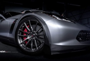 Chevrolet Corvette tire size