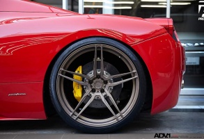 Ferrari 458 Italia tire size