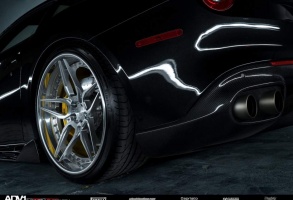 Ferrari F12berlinetta tire size