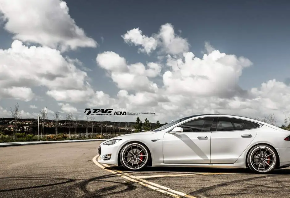 Tesla Model S custom wheels ADV.1 10TSSL 22x9.0, ET , tire size / R22