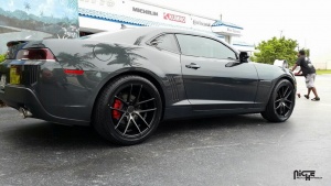 Chevrolet Camaro tire size