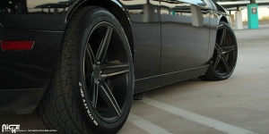 Dodge Challenger tire size