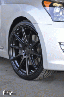 Hyundai Equus tire size