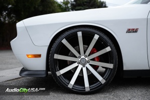 Dodge Challenger tire size