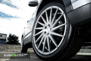 Toyota Highlander tire size