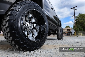 GMC Sierra 1500 tire size