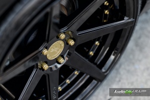 Lexus GS 300 tire size