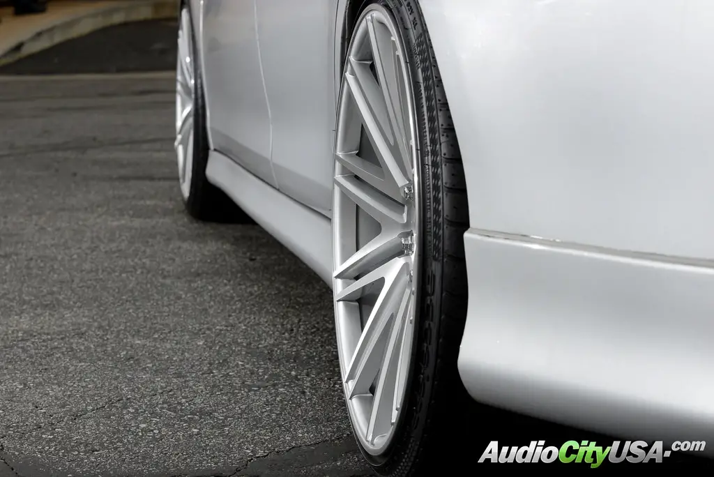 Toyota Camry custom wheels Rennen CRL 80 20x8.5, ET , tire size 225/35 R20. 20x10.0 ET 255/30 R20