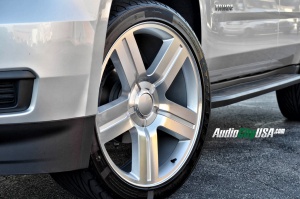 Chevrolet Tahoe tire size