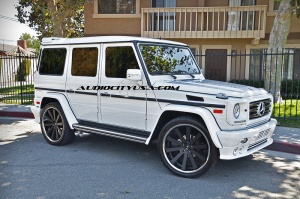 Mercedes-Benz G-Class tire size