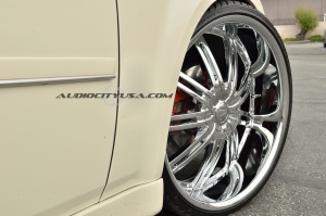 Chrysler 300 tire size