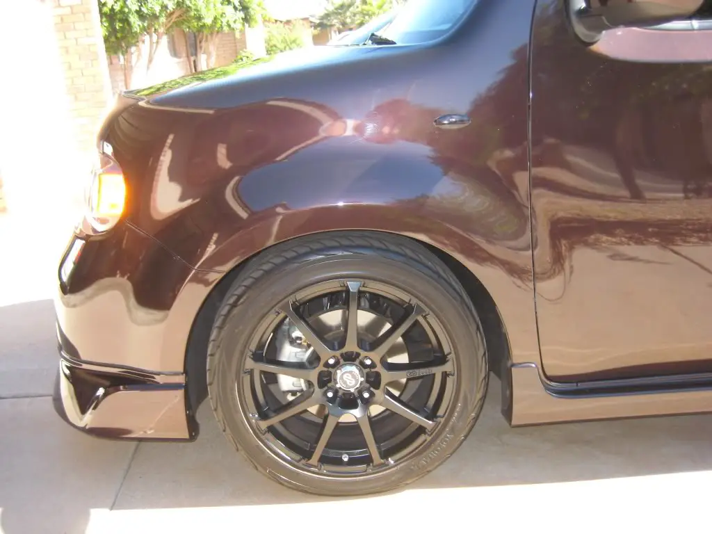 Nissan Cube custom wheels Enkei EDR9 17x7.0, ET +38, tire size 215/45