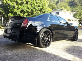 Chrysler 300 tire size