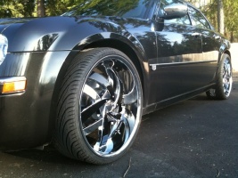 Chrysler 300C tire size