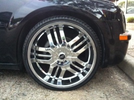 Chrysler 300C tire size
