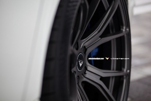 BMW M5 tire size