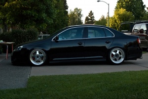 Volkswagen Jetta tire size