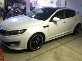 Kia Optima tire size